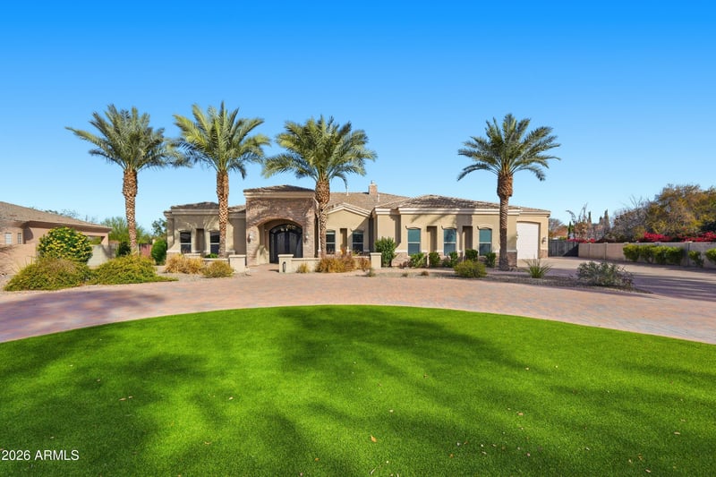 2900 E Clark Dr, Gilbert, AZ 85297