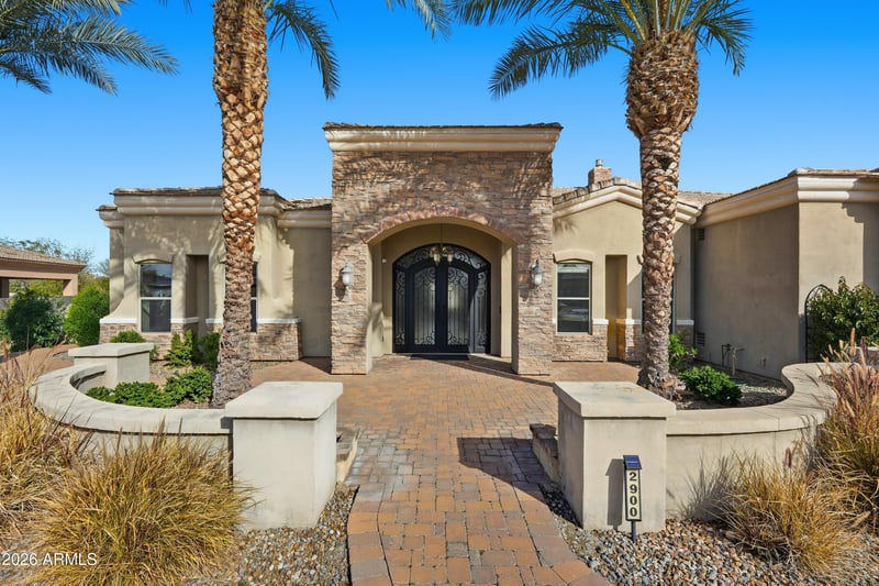 2900 E Clark Dr, Gilbert, AZ 85297