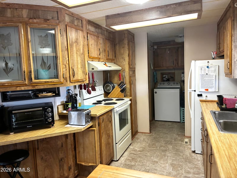 2900 Superstition Blvd #112, Apache Junction, AZ 85120