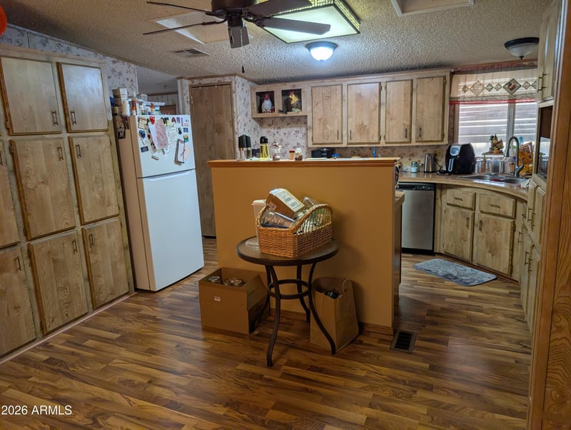 2900 W Superstition Blvd #OFC, Apache Junction, AZ 85120