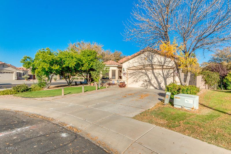 2901 E Cathy Dr, Gilbert, AZ 85296
