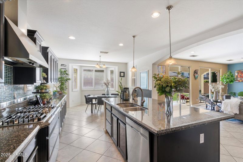 2901 E Iris Dr, Chandler, AZ 85286