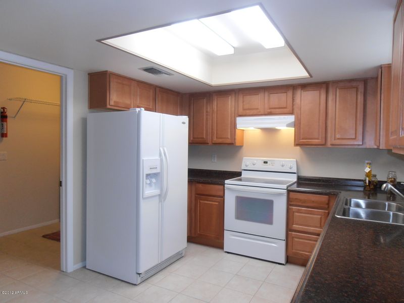 2901 E Nisbet Rd, Phoenix, AZ 85032