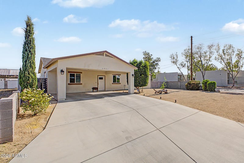 2901 E Paradise Ln, Phoenix, AZ 85032