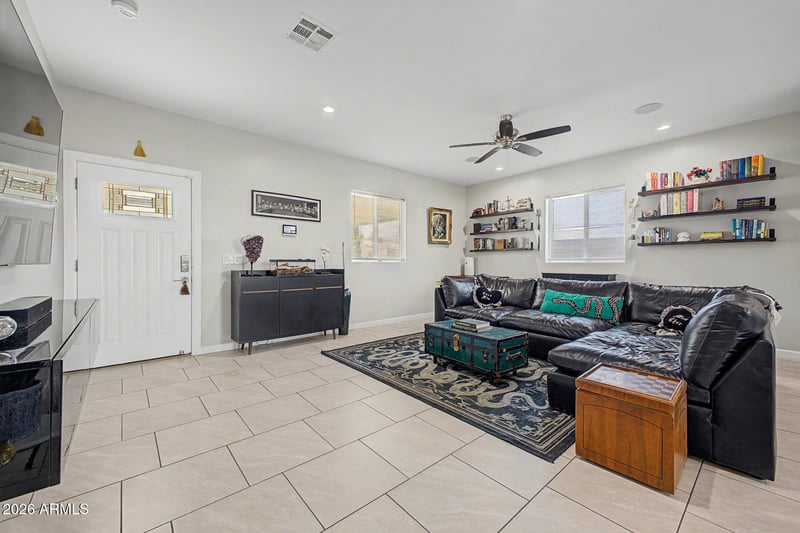2901 E Paradise Ln, Phoenix, AZ 85032