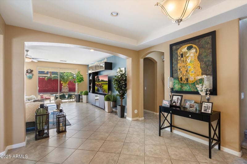 2901 Iris Dr, Chandler, AZ 85286