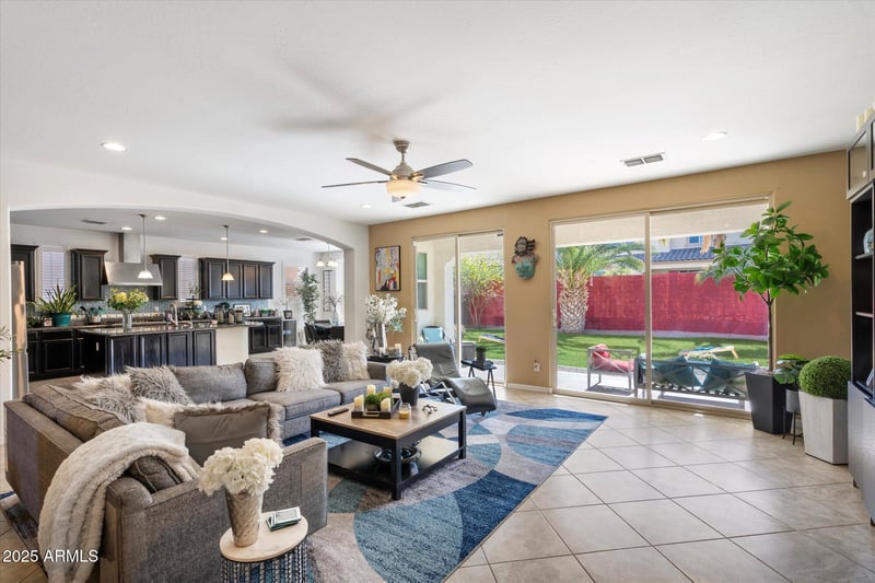 2901 Iris Dr, Chandler, AZ 85286