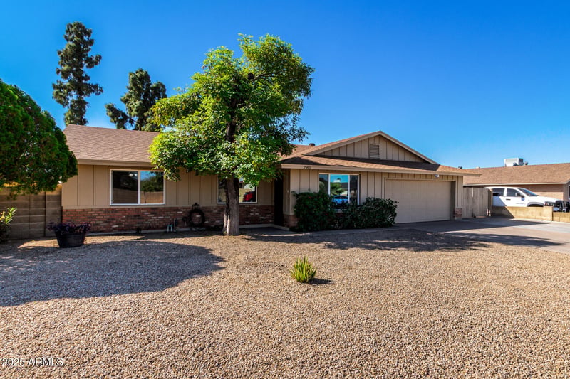 2901 W Acoma Dr, Phoenix, AZ 85053