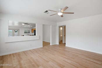 2901 Irma Ln, Phoenix, AZ 85027