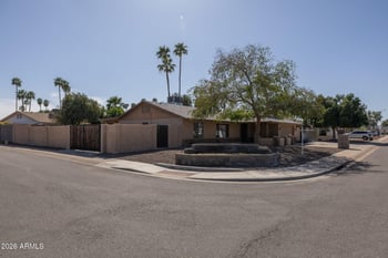 2901 Straford Dr, Chandler, AZ 85224