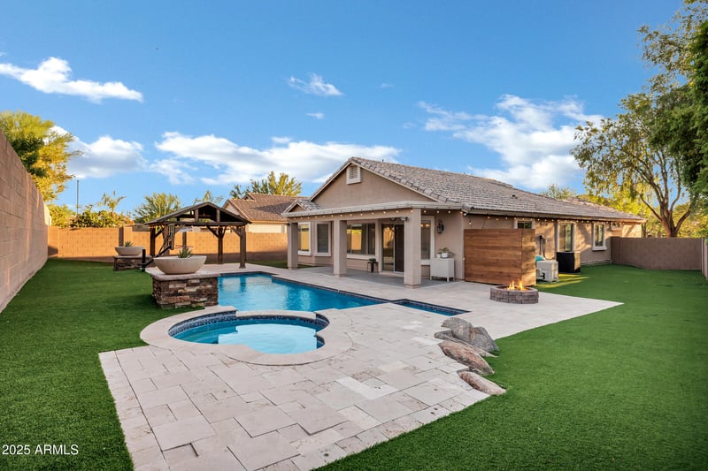 29011 23rd Dr, Phoenix, AZ 85085