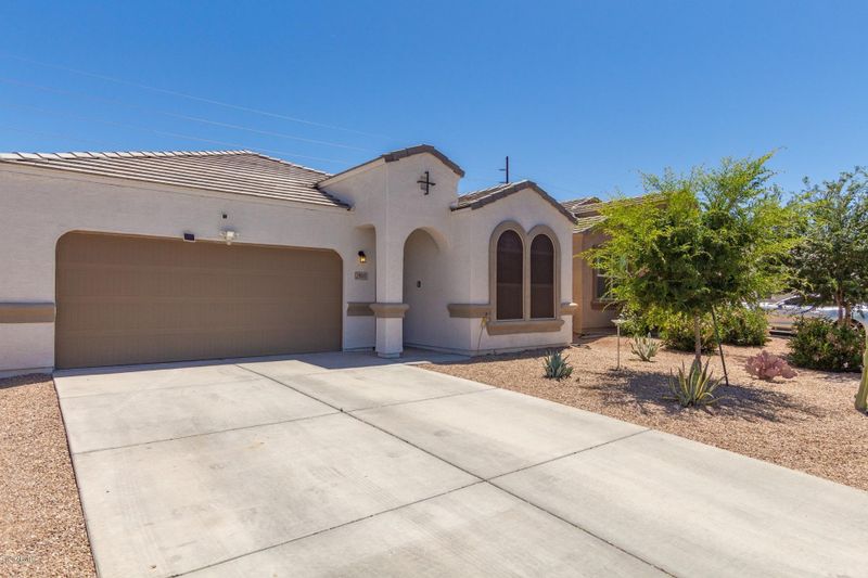 29013 N Fire Agate Rd, San Tan Valley, AZ 85143