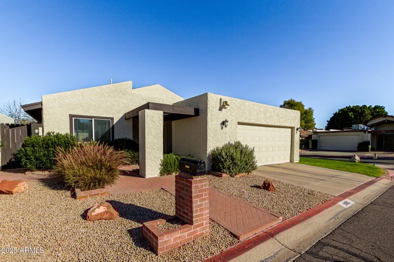2902 Altadena Ave, Phoenix, AZ 85029