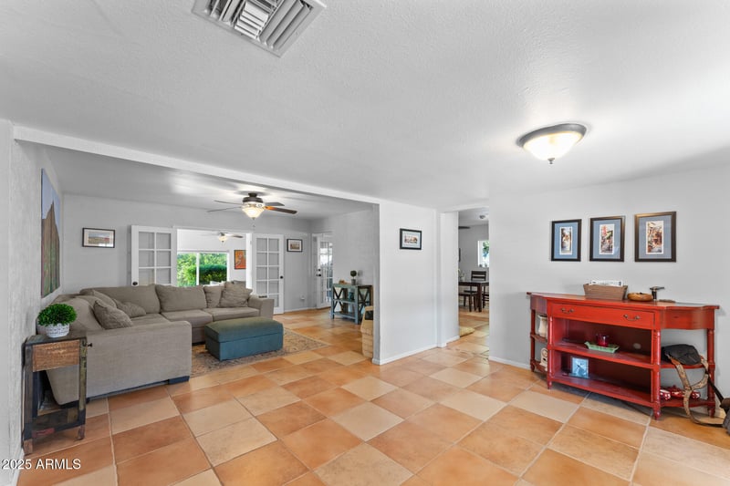 2902 Corrine Dr, Phoenix, AZ 85032