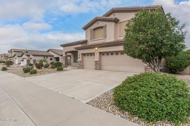 2902 141st Ave, Goodyear, AZ 85395