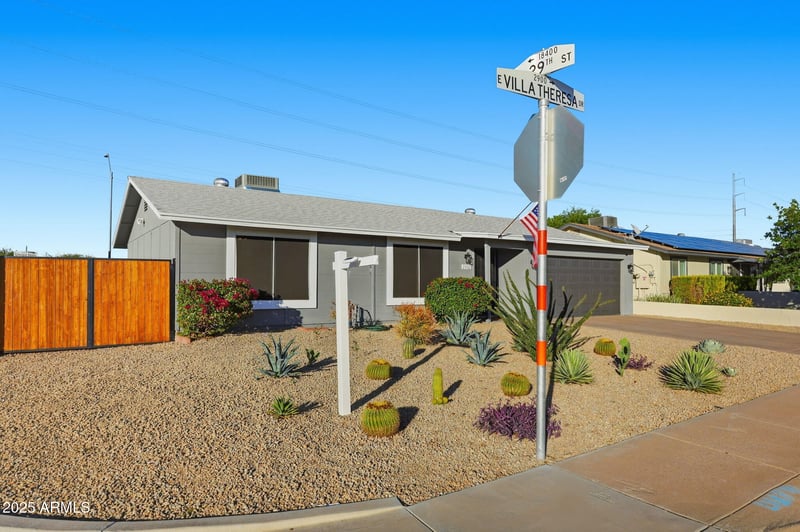 2902 Villa Theresa Dr, Phoenix, AZ 85032