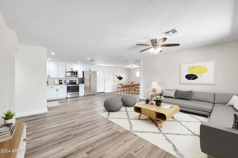 2902 W Cactus Rd, Phoenix, AZ 85029