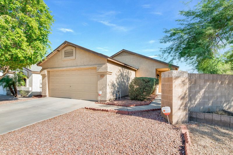 2902 W Ross Ave, Phoenix, AZ 85027