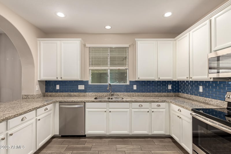 29021 125th Dr, Peoria, AZ 85383