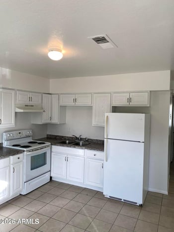 2903 E Wier Ave, Phoenix, AZ 85040