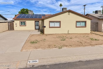 2904 W Cactus Rd, Phoenix, AZ 85029