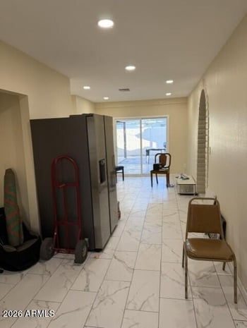 2904 W Cactus Rd, Phoenix, AZ 85029
