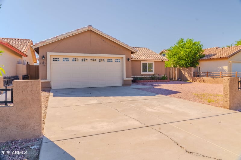 2905 Chipman Rd, Phoenix, AZ 85040