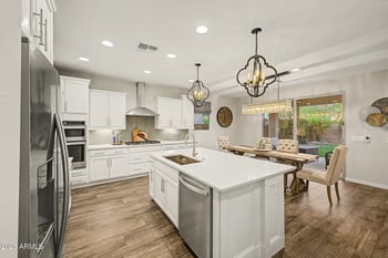 2906 Sands Dr, Phoenix, AZ 85050