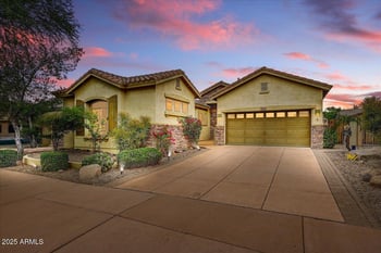 2906 Languid Ln, Phoenix, AZ 85086