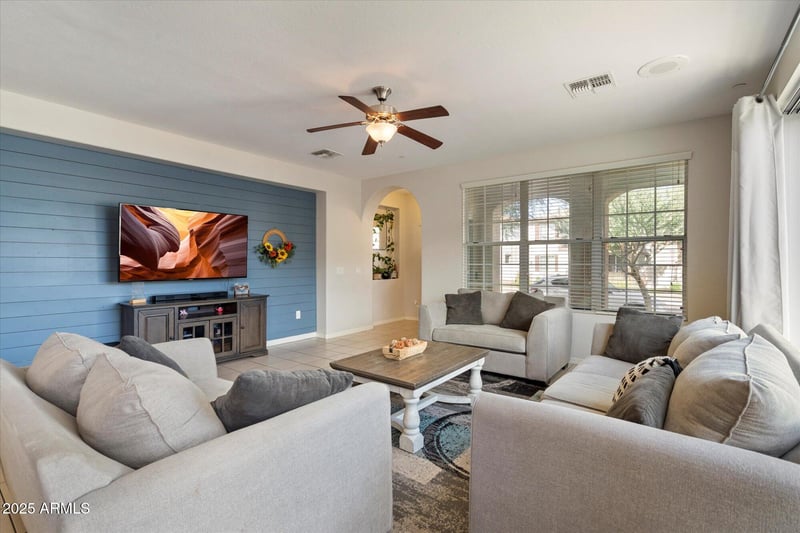 29067 124th Ln, Peoria, AZ 85383