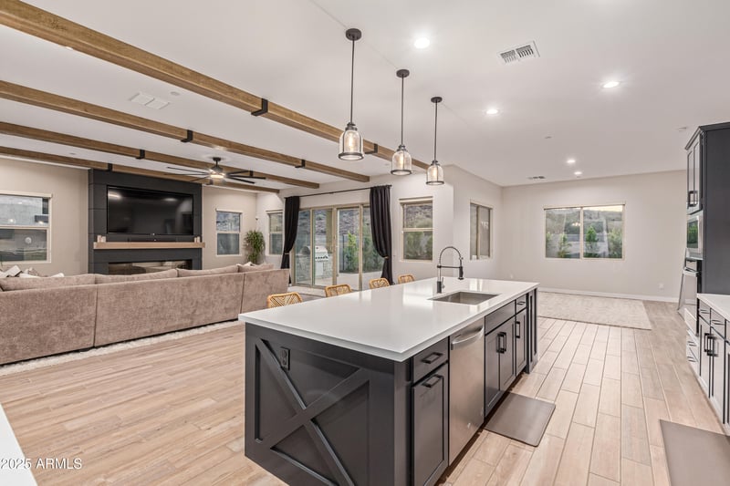 29068 136th Ln, Peoria, AZ 85383