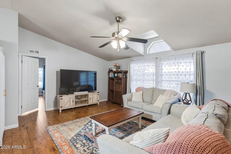 2907 E Sequoia Dr, Phoenix, AZ 85050