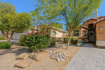 2907 E Whispering Wind Dr, Phoenix, AZ 85024