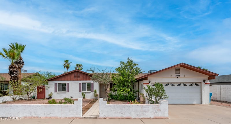 2908 E Cactus Rd, Phoenix, AZ 85032