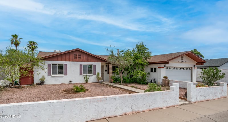 2908 E Cactus Rd, Phoenix, AZ 85032