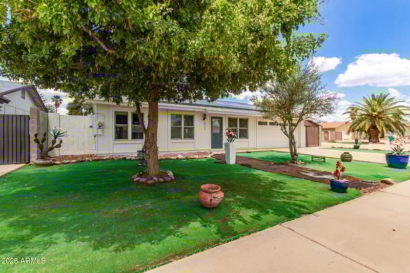 2908 Michelle Dr, Phoenix, AZ 85032