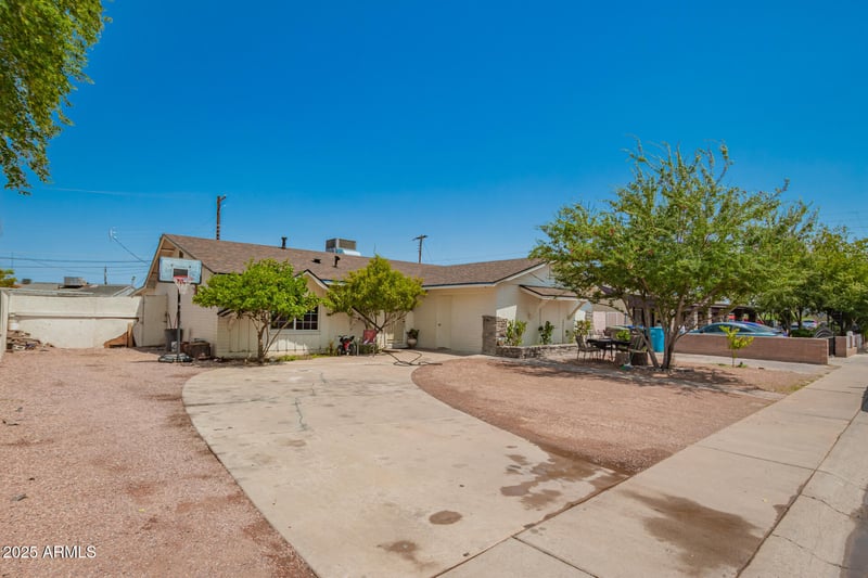 2909 60 Ave, Phoenix, AZ 85033
