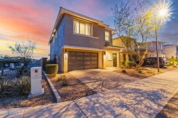 2909 Sands Dr, Phoenix, AZ 85050