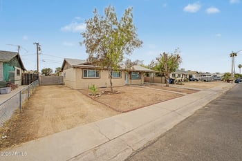 2909 W Aster Dr, Phoenix, AZ 85029