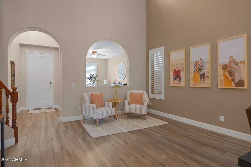 2909 W Silver Fox Way, Phoenix, AZ 85045