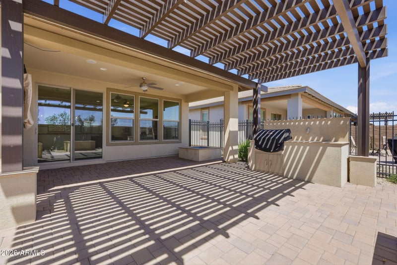 291 Las Puertas Ln, Queen Creek, AZ 85140