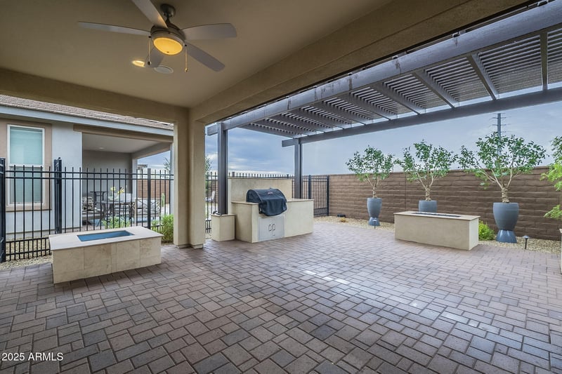 291 Las Puertas Ln, Queen Creek, AZ 85140