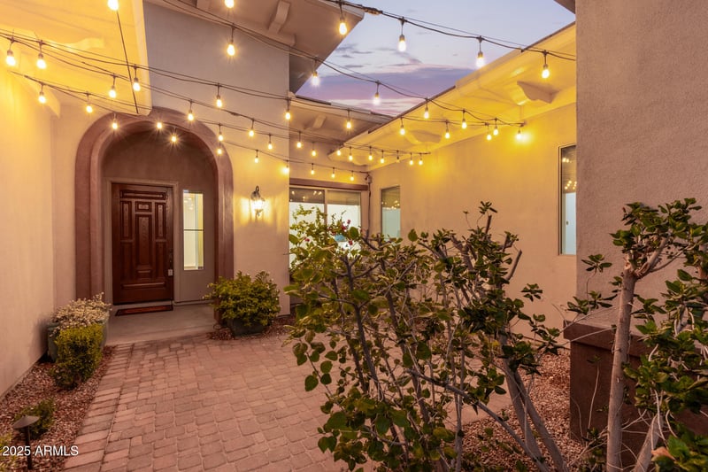 291 W Yellowstone Way, Chandler, AZ 85248