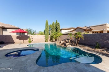 291 W Yellowstone Way, Chandler, AZ 85248