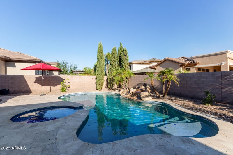 291 W Yellowstone Way, Chandler, AZ 85248