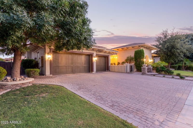 291 Yellowstone Way, Chandler, AZ 85248