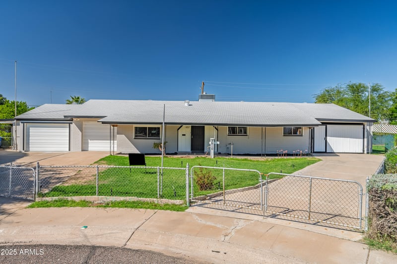 2910 60th Dr, Phoenix, AZ 85033