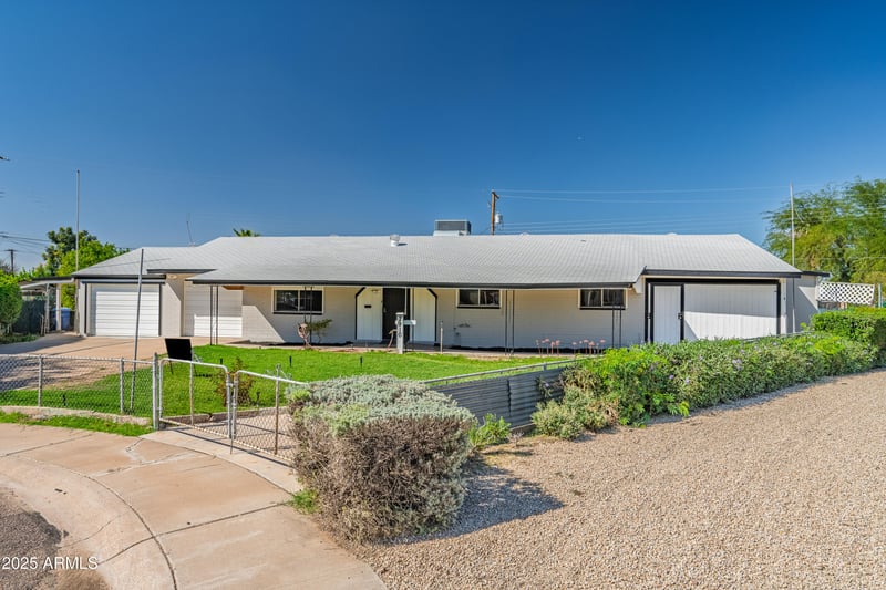 2910 60th Dr, Phoenix, AZ 85033