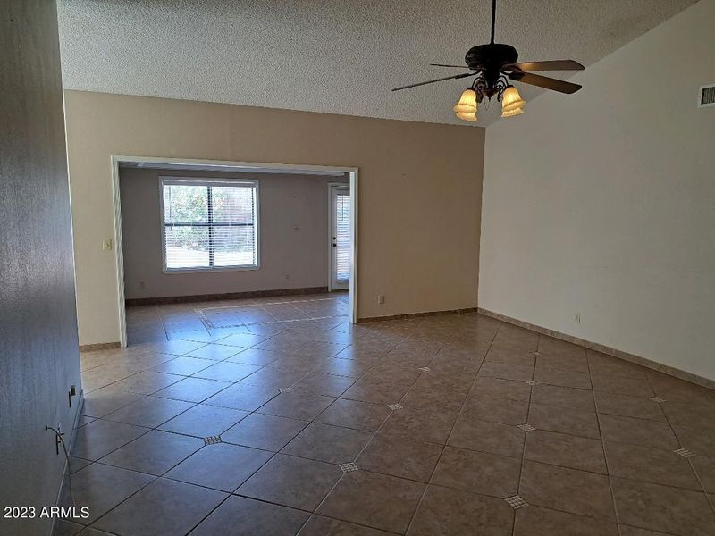 2910 E Lockwood St, Mesa, AZ 85213