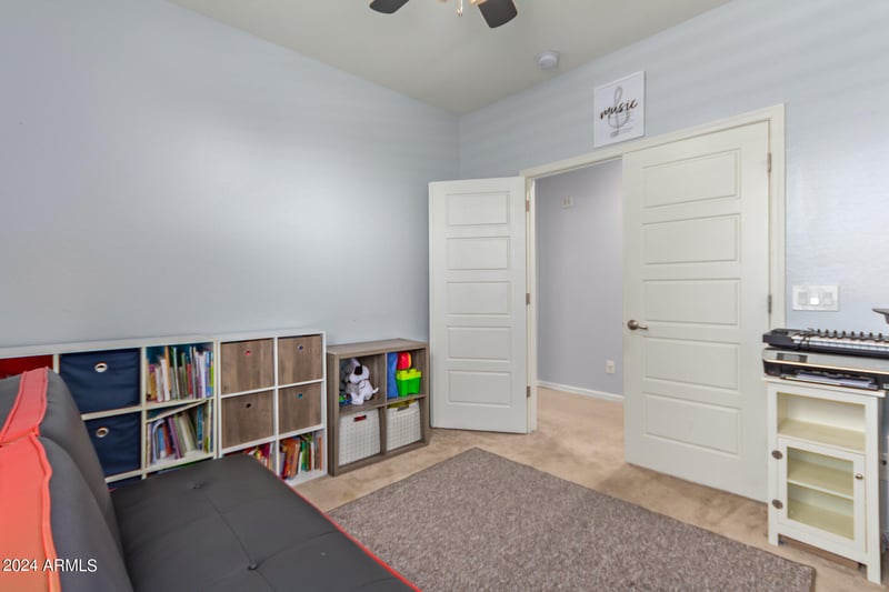 2910 E Wayland Dr, Phoenix, AZ 85040